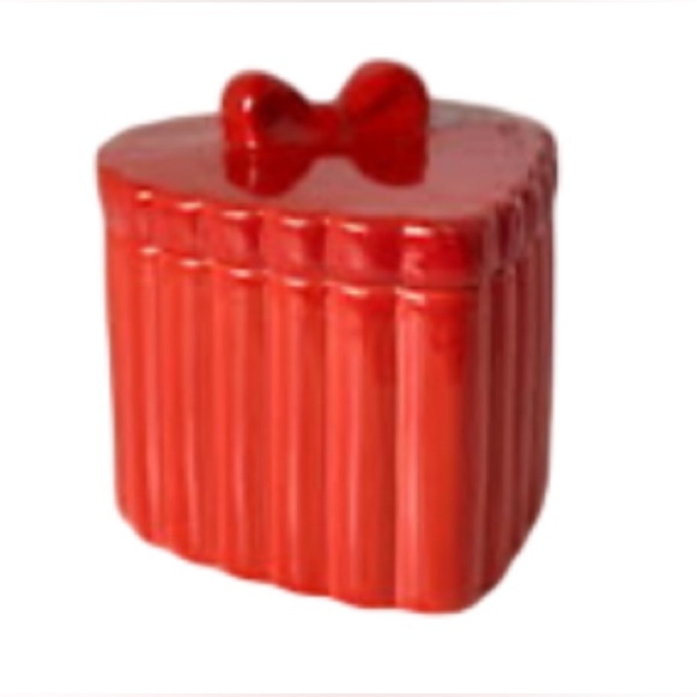 Target bullseye iridescent red  Heart-Shaped Ceramic Box